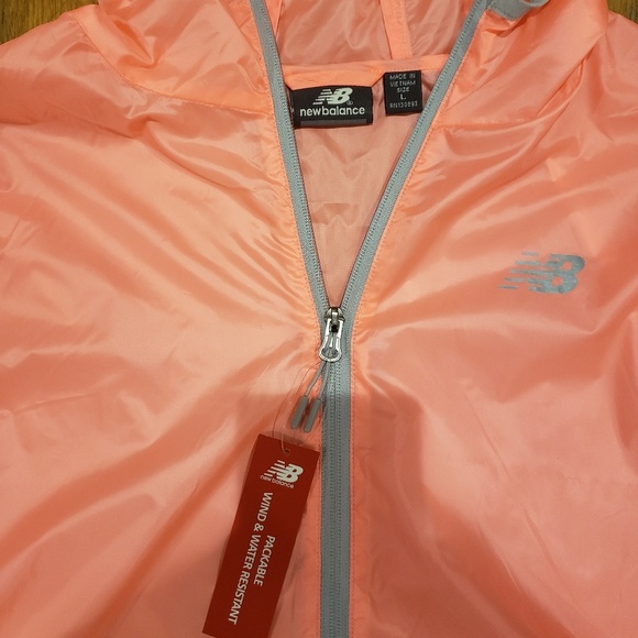 NWT New Balance Womens Pink Windbreaker - Picture 3 of 3